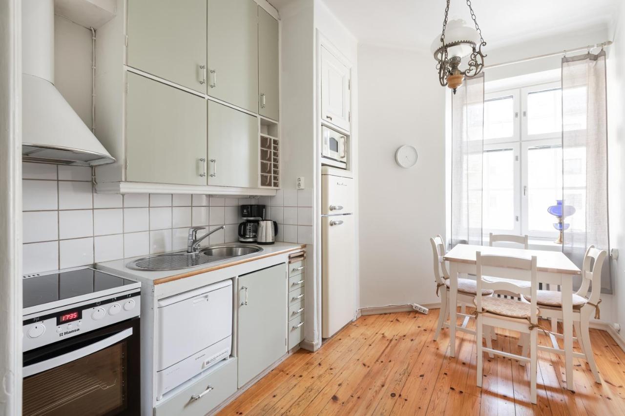 Wehost Spacious Studio For 5 With A Kitchen هلسنكي المظهر الخارجي الصورة